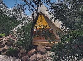 Pasare Glamping_AnglonaRuralExperience, hotel di Perfugas