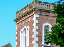 The Glen Mhor Apartments