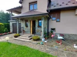 Pokoje w domu na wsi