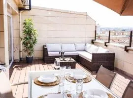 Lujoso ático entre 2 playas con garaje, terraza, vistas y wifi