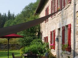 Le Moulin de la Farge B&B, B&B in Saint-Moreil