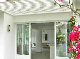 Anemoni Beach Hotel, khách sạn 4 sao ở Skiathos Town