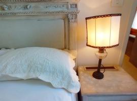 Hotel Oviv dimora del borgo, hotel de 3 estrellas en Acquaviva Picena