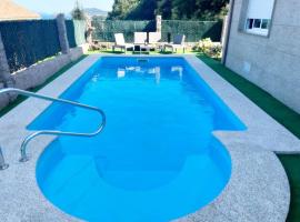 Holibai, Casa Caeiro, Naturaleza, Piscina Y Relax, hotel with pools in Baiona