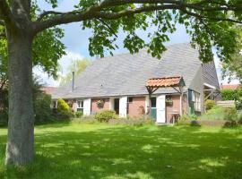 Cozy Holiday Home in Bergen op Zoom with Garden, vacation home in Bergen op Zoom