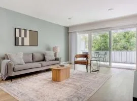 Cupertino 2br w pool ac nr shops dining SFO-1437