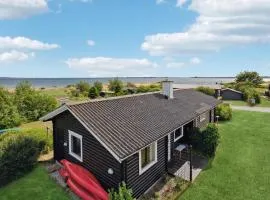 Beautiful Home In Faaborg With Kitchen