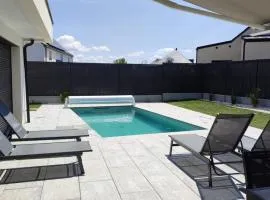Villa Almaé - Maison neuve proche plages avec piscine chauffée