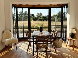 Abrahams Bayr Cottage, hotel v destinaci Schechen