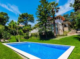 Estoril Royal Atlantic Villa with Ocean View, villa in Estoril