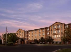 Homewood Suites by Hilton Orland Park, khách sạn có bồn tắm nóng ở Orland Park