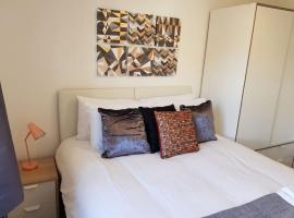 Guest Homes - Propelair Apartment, apartamento em Colchester