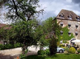 Le Moulin D'Hauterive, hotel v destinaci Saint-Gervais-en-Vallière