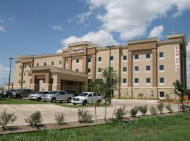 Hampton Inn & Suites Cleburne, hotel with parking in Cleburne