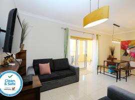 Luksusa viesnīca C07 - 3 Bed Luxury Penthouse in Downtown Lagos pilsētā Laguša