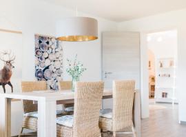 Ferienwohnung - Haus am Sonnenhang, hotel v destinaci Wertach