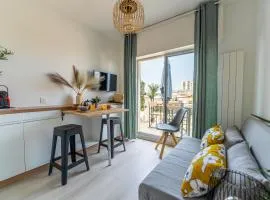 Piton des Neiges - Nid douillet terrasse vue port