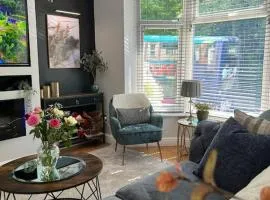 Stylish home close to Arena