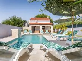 Beautiful Home In Pomer
