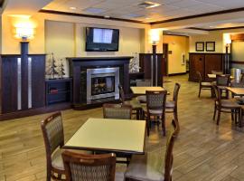Hampton Inn Geneseo、ジェネセオの駐車場付きホテル