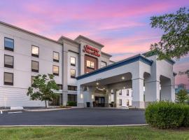 Hampton Inn & Suites Louisville East, ξενοδοχείο κοντά σε Floyd s Fork, Λούισβιλ