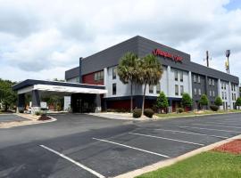 Hampton Inn Valdosta/Lake Park Area، فندق في ليك بارك