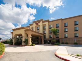 Hampton Inn Visalia: Visalia şehrinde bir otel