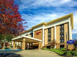 Hampton Inn Wheeling, хотел в Уилинг