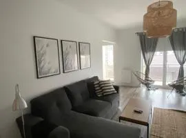 Cozy Place to Remember – with fireplace & Netflix