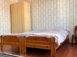 Papoyan Guest House, hotel in Gyumri