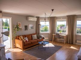 Cozy mountain view apartment, apartamento em Orrviken