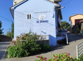 Apartamentos El Jornu, hotel in Llanes