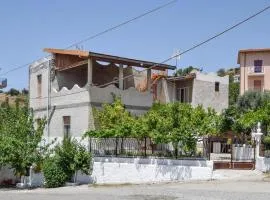 Awesome Home In Reggio Calabria With 4 Bedrooms