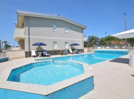 Nice Home In Nocera Terinese With Wifi, hotel i Nocera Terinese