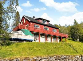 Beautiful Home In Bogen I Ofoten With Wifi, holiday rental in Bogen