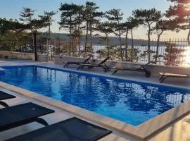 Family-friendly apartments with swimming pool Silo, Krk - 21242