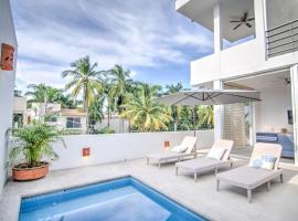 Las Vueltas - Golden Zone Studio 2 Blocks to Beach, holiday home in Bucerías