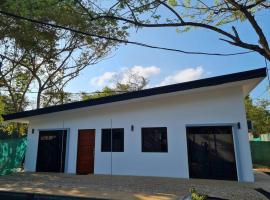 Casa Mar de Sueños Tamarindo, בית חוף בתמרינדו