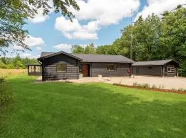 Lovely Home In Randbøl With Kitchen