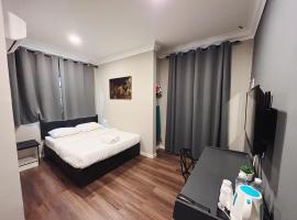 Melur Inn, Tok Jembal, hotel dengan parkir di Kampong Tanjong Gelam