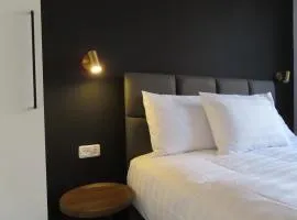 White Moon Inn