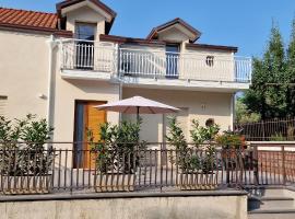 Viesnīca Monti d'aMare pilsētā Adžerola