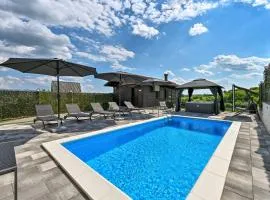 AquaHaven With Private Pool And Wellness - Happy Rentals