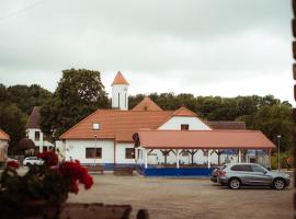 Čechův dvůr, hotel barato en Louka