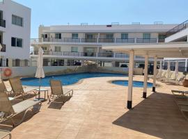 Chromata Lagoon Ap. C4, hotel com piscina em Paralimni