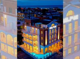Residence Hotel Alba Palace, aparthotel v destinaci Alba Adriatica