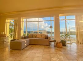 Best View Stylish Penthouse、コルフ・タウンのヴィラ