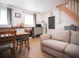 La romance de Laura, hotel v destinaci Arrest