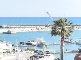 La Terrazza sul Porto, villa i Marina di Ragusa