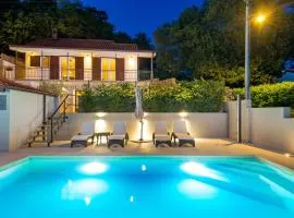 SROK luxury apartment with pool